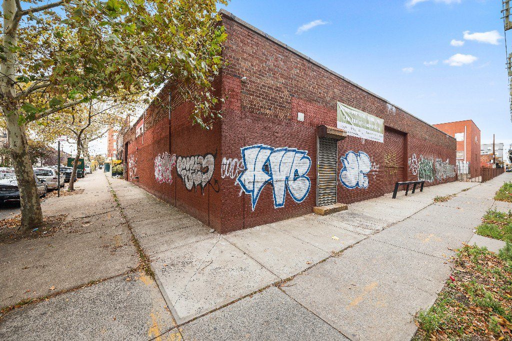 673 Livonia Avenue — photo 5
